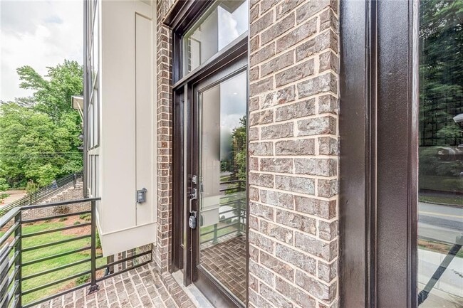 Building Photo - 3565 Blair Cir NE