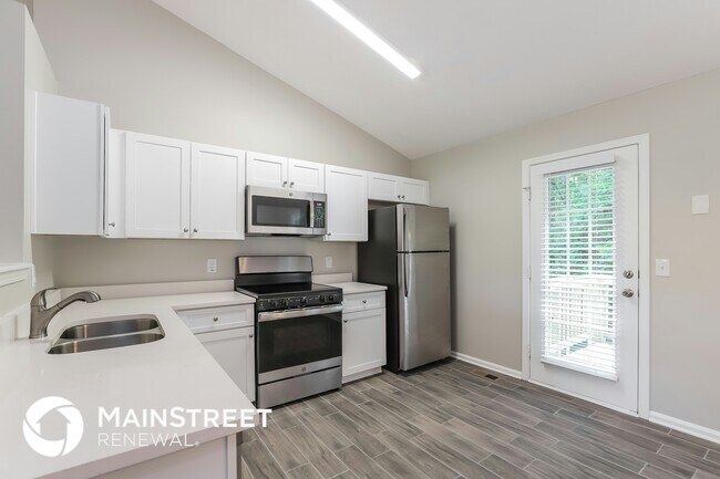 Foto del edificio - 6756 Spring Head Dr