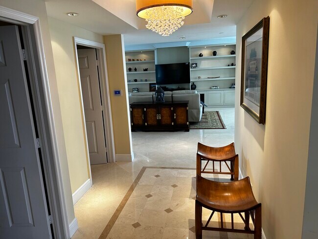 Foto del edificio - 3200 N Ocean Blvd
