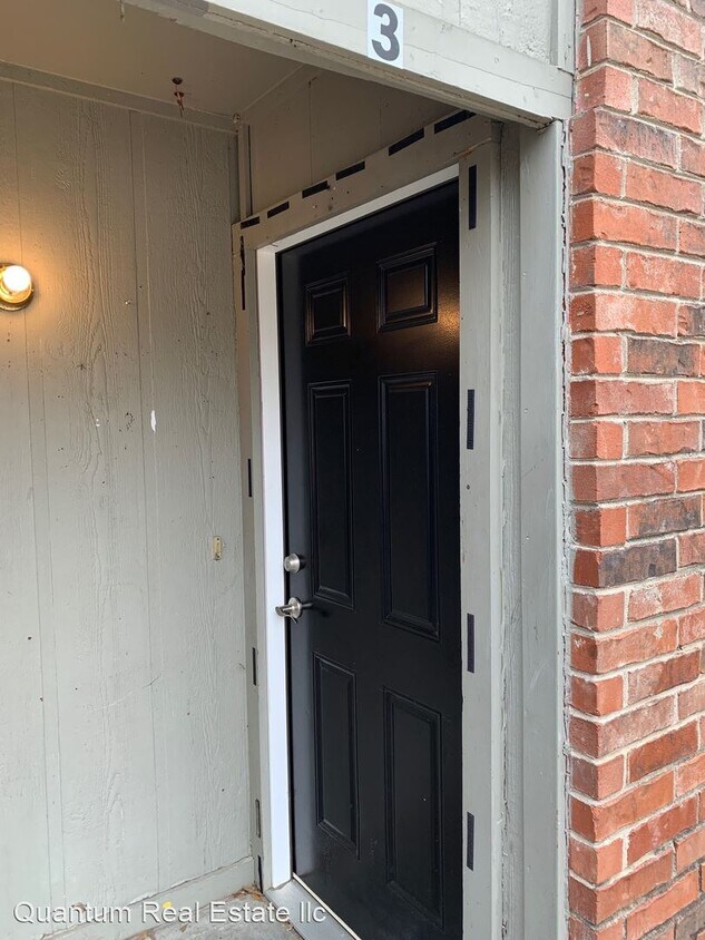 Foto principal - 1007 H St