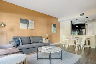 Building Photo - 66 Avenue A