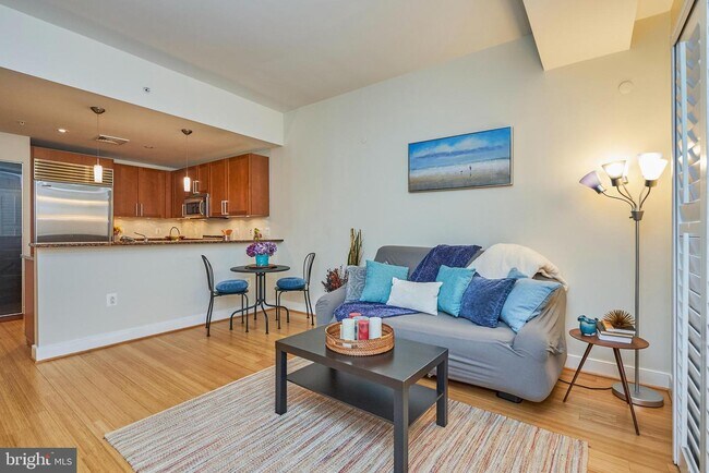 Foto del edificio - 2425 L St NW