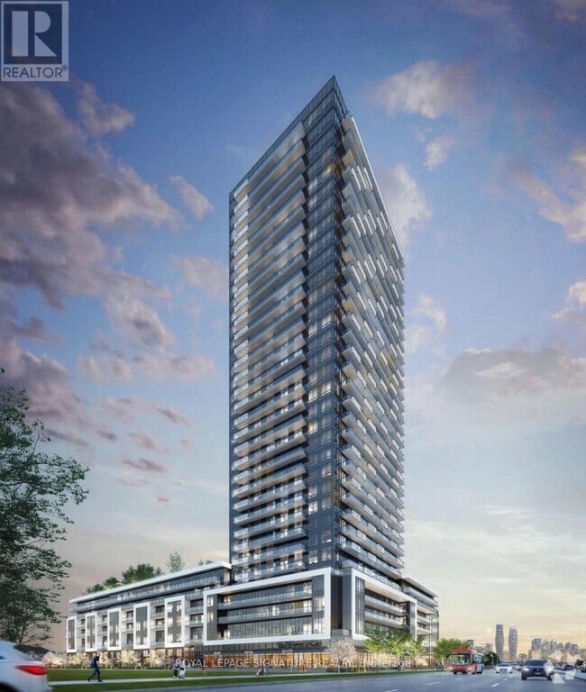 Building Photo - 5105-5105 Hurontario St