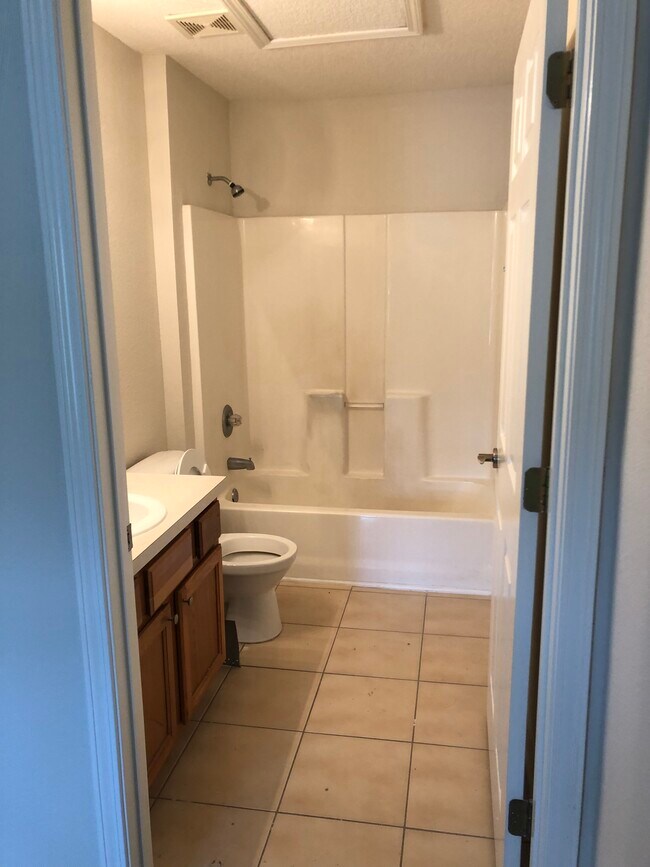 Foto del edificio - 3631 Kirkpatrick Cir