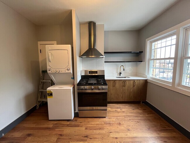 Foto del edificio - 74 Baldwin Ave