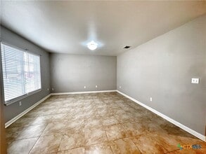 Building Photo - 1768 Kuehler Ave