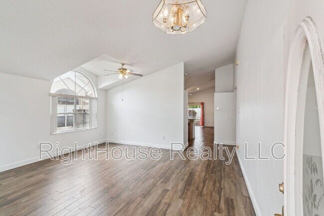 Foto del edificio - 2732 Cahill Way