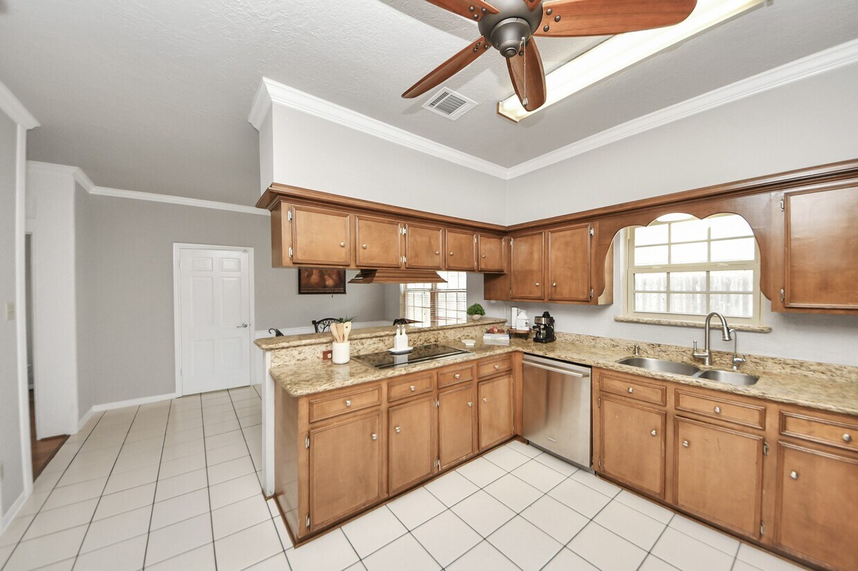 Foto principal - 20626 Chestnut Hills Dr