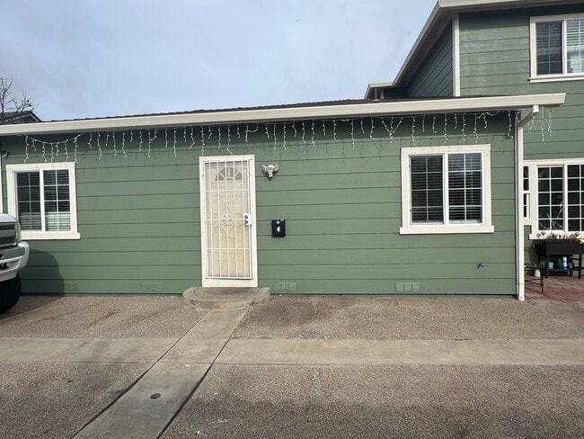 Foto del edificio - 28029 Colony Ct