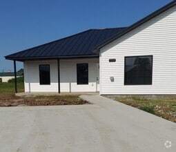 Building Photo - 1709 Soaring Ct