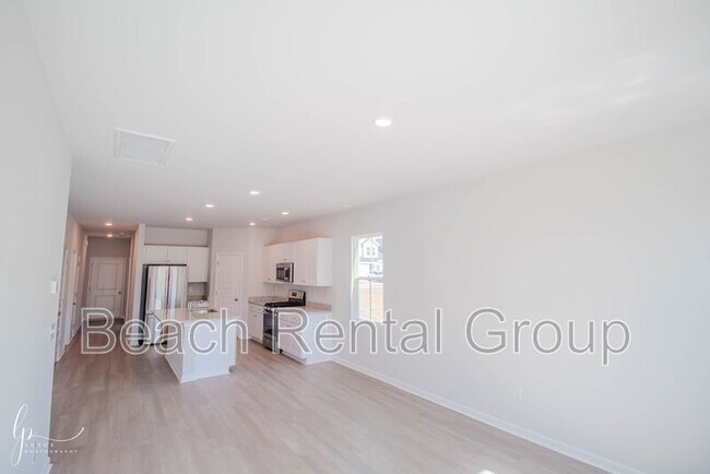 Building Photo - 5055 Georgetown Dr