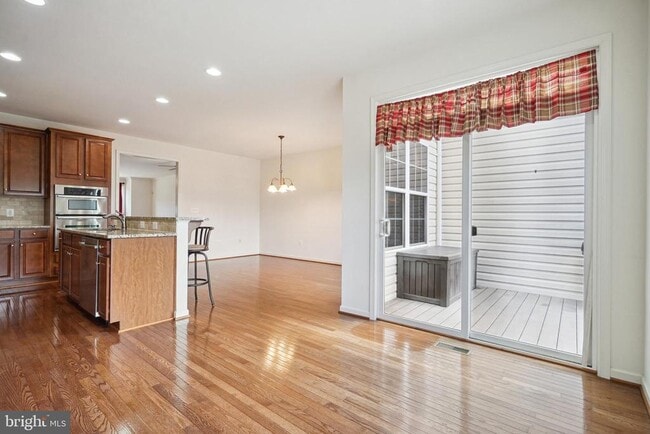 Foto del edificio - 41685 St Albans Terrace