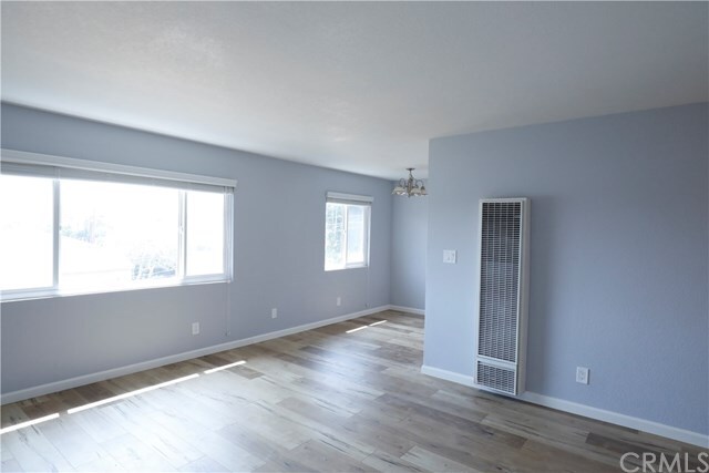 Building Photo - 1616 W 206th St