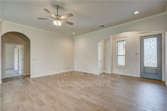 Building Photo - 3405 Michigan Ave