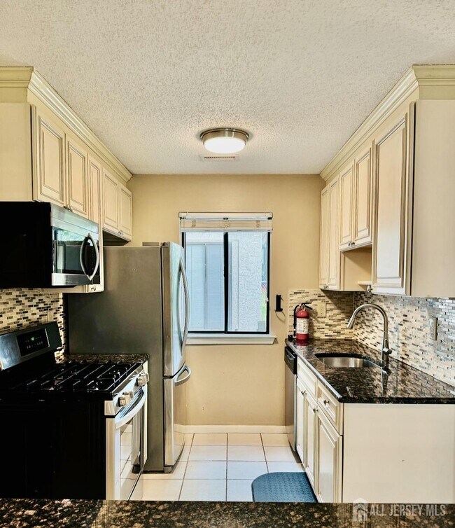 Foto del edificio - 13 Nicole Terrace