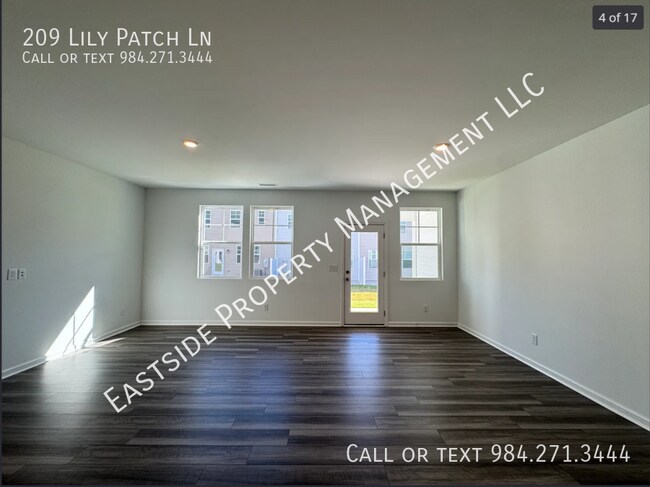 Foto del edificio - 209 Lily Patch Ln