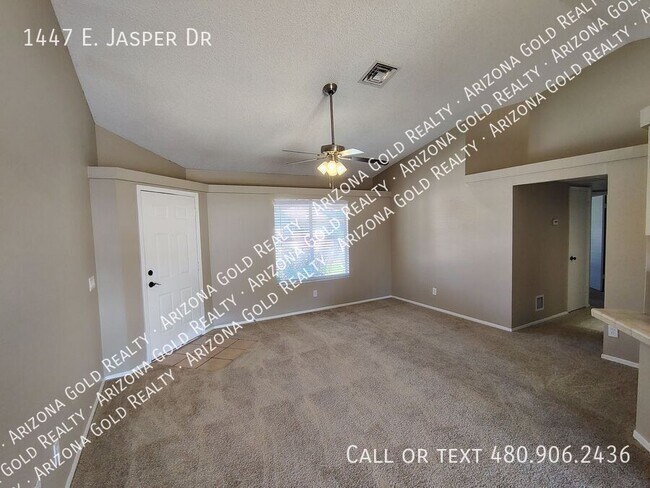 Building Photo - 1447 E Jasper Dr