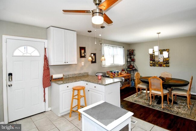 Building Photo - 5815 Arbroath Dr