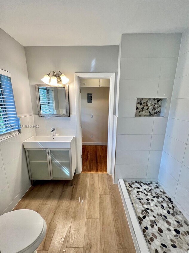 Foto del edificio - 115 NE 14th Ave