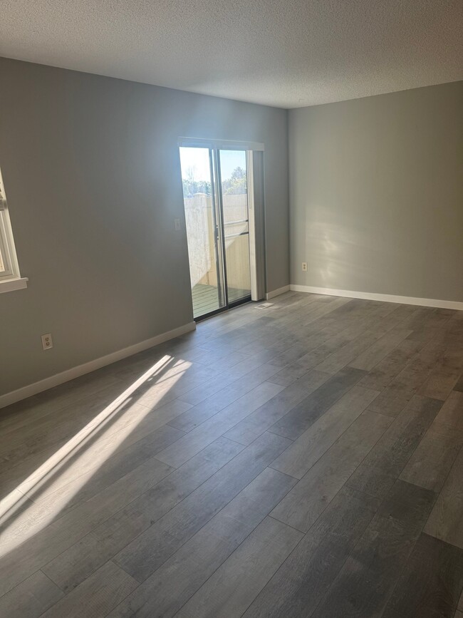 Foto del edificio - 1703 Pindar Cir