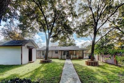 Building Photo - 202 Prairie Dell Ave