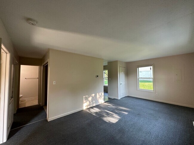 Foto del edificio - Spacious two bedroom house in Lynchburg!