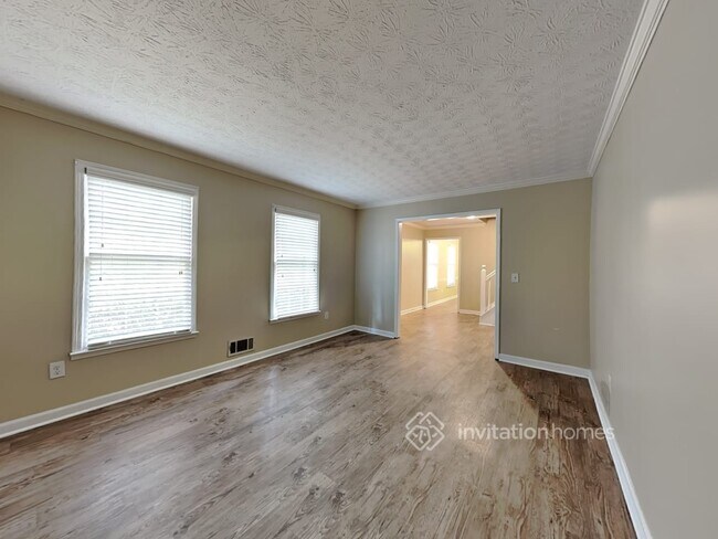 Building Photo - 4524 Queen Anne Ct SE