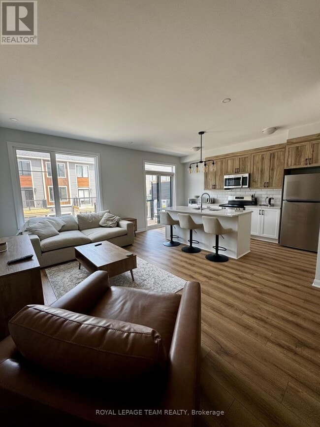Building Photo - 509 Woodlily Private