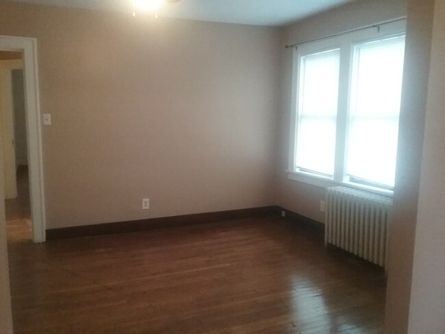 Foto del edificio - 183 N Jackson Ave