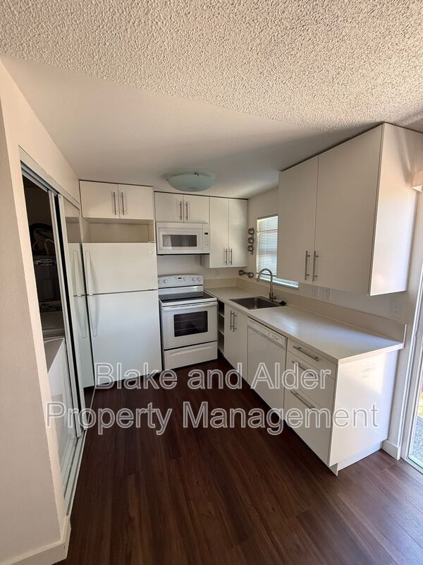 Foto del edificio - 4105 NE Killingsworth St