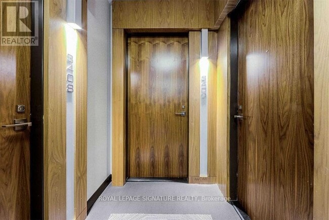 Building Photo - 36 Park Lawn Rd