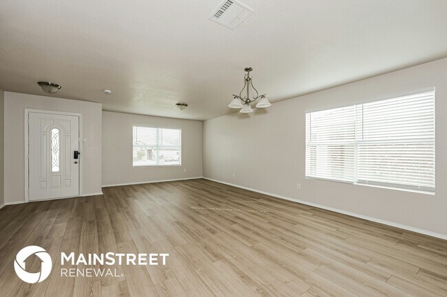 Foto del edificio - 7004 Sylvan Meadows Dr