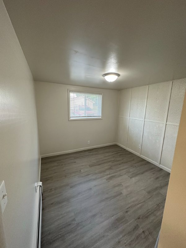 Building Photo - 350 N 100 E