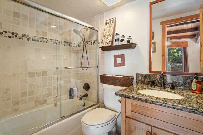Building Photo - 26555 Brentwood Dr
