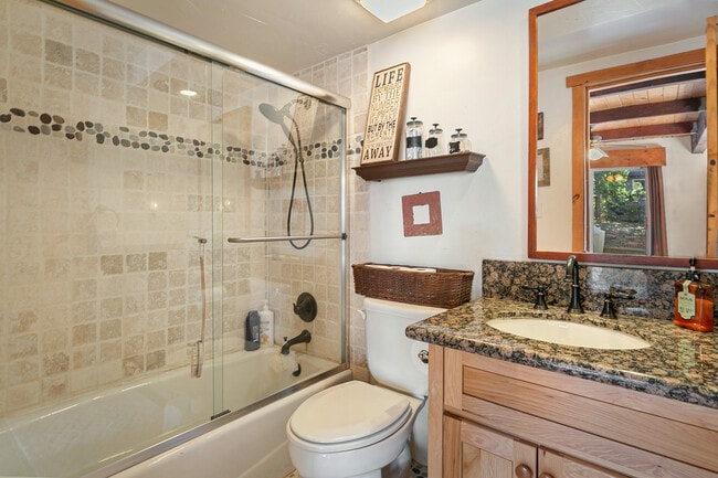 Foto del edificio - 26555 Brentwood Dr