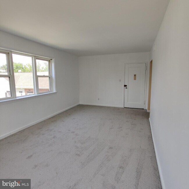 3043 Patrick Henry Dr Unit 302, Falls Church, VA 22044 Condo for Rent in Falls Church, VA