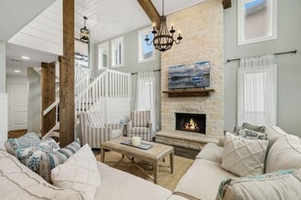 Building Photo - 3203 Poe Dr