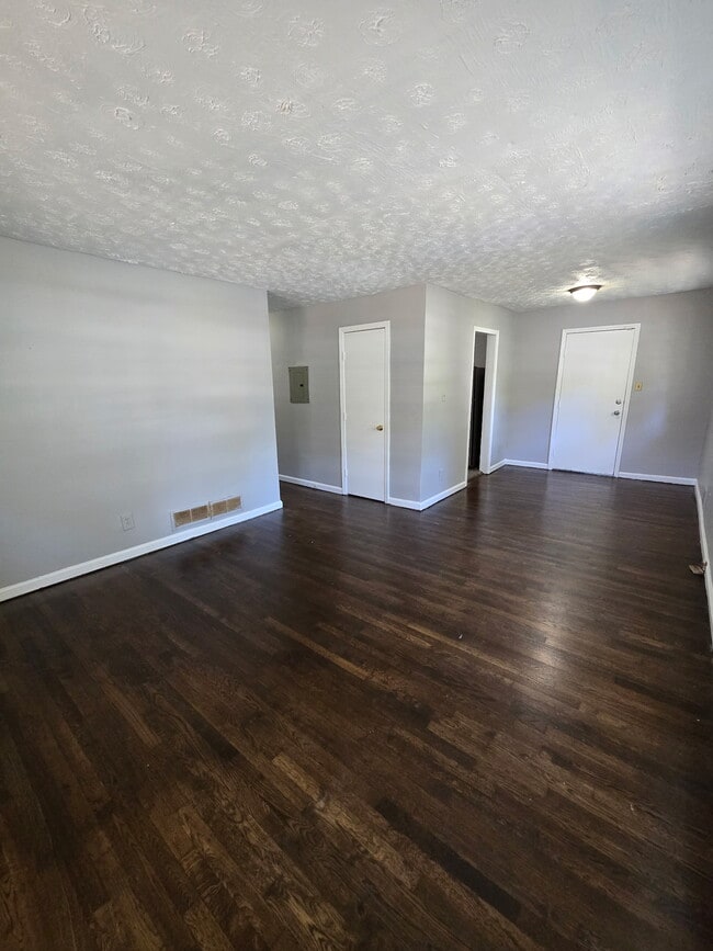 Foto del edificio - 729 S Grand Ave NW