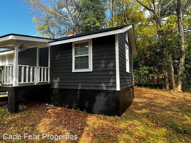 Foto del edificio - 3 br, 1 bath House - 1215 Camden Road