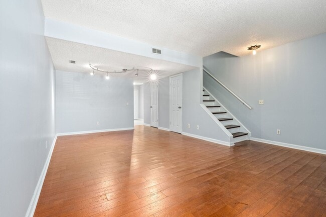 Building Photo - The Brookes Condos, Unit 02-09