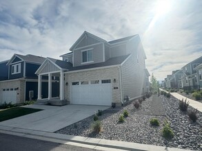 Building Photo - 9847 Alder Ln