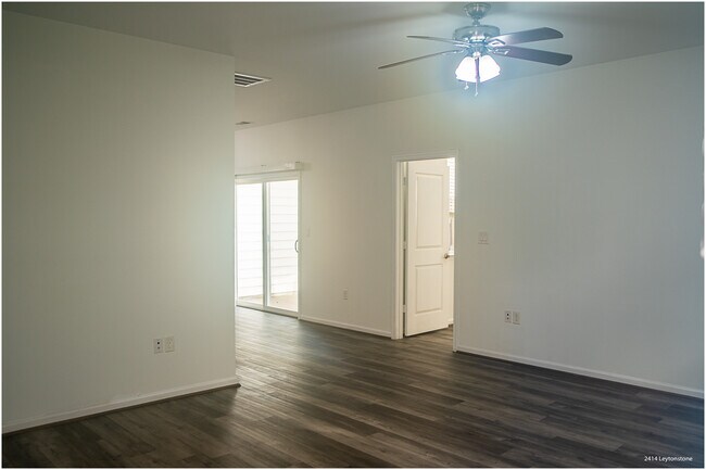 Building Photo - 2414 Leytonstone Dr
