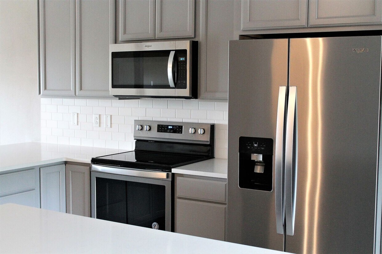 200 Majestic Dr Unit 123, Branson, MO 65616 Condo for Rent in Branson