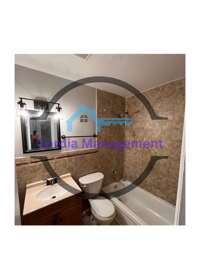 Foto del edificio - ALL ELECTRIC 3 BR 1.5 Bath Home in College Park