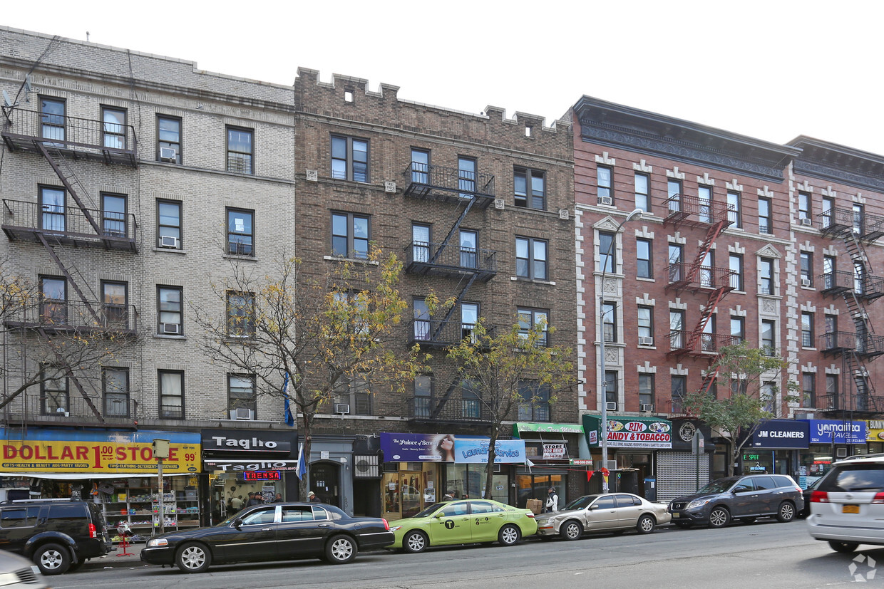 Building Photo - 1530 St Nicholas Ave