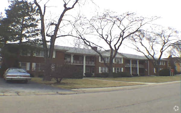 Foto principal - 1840 Parkside Dr