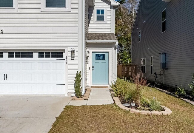 Building Photo - Beautiful 4 Bedroom Home with Office in Nexton