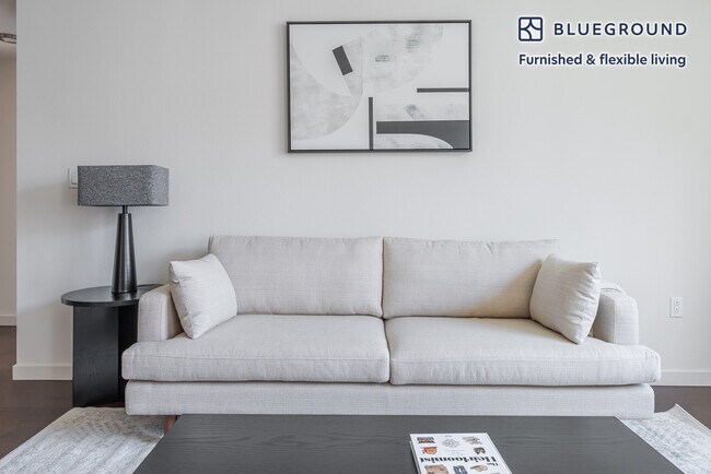 Foto del edificio - 650 E Capitol Ave