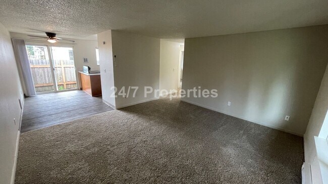Building Photo - Newly Remodeled 2BD I 1BA with AC! - Near ...