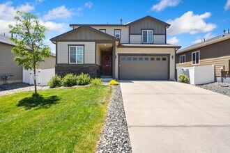 Building Photo - 5576 Bexley Dr